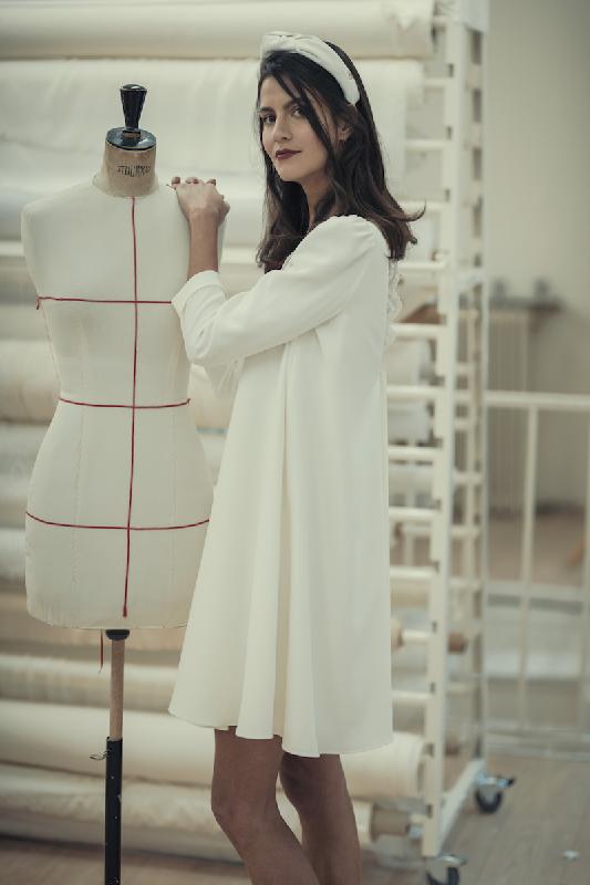 Robes de marie Laure de Sagazan - Collection civile : Modele Robe Chedid (Bordeaux)